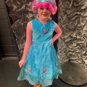 Trolls Poppy costume